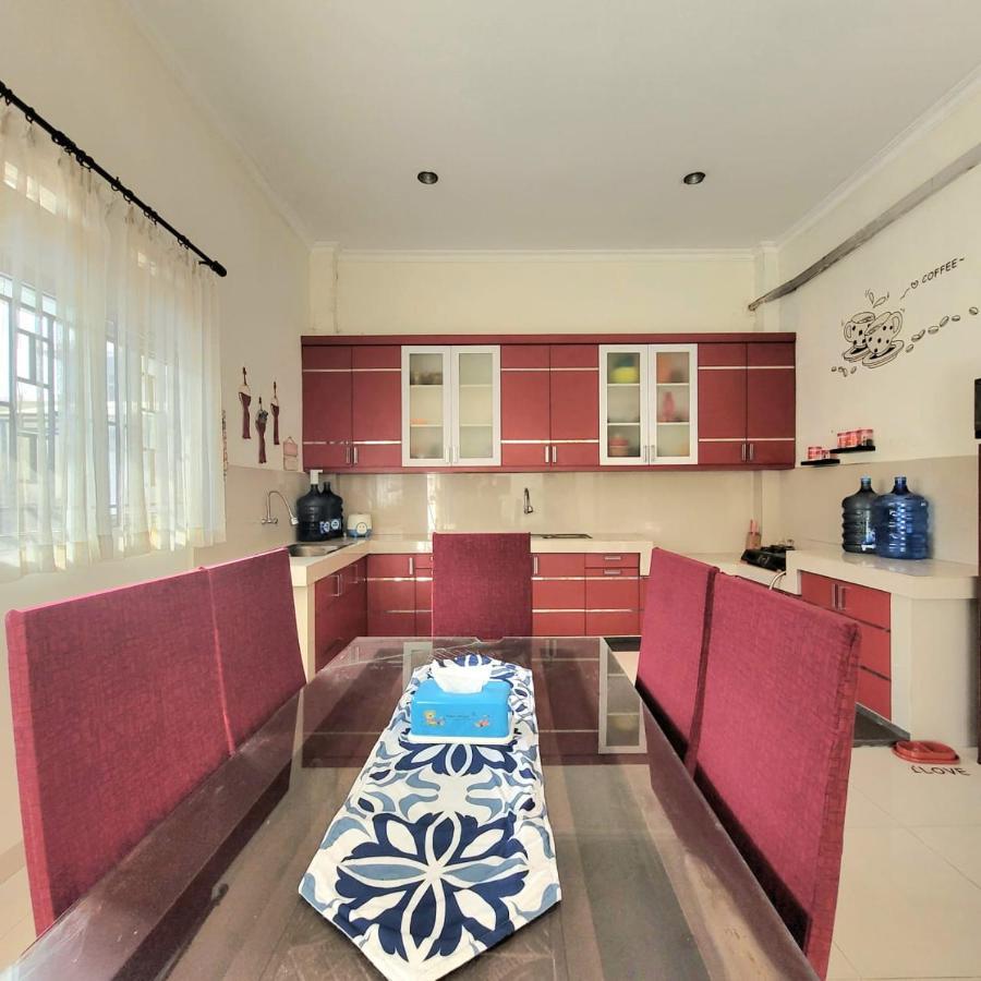 Mahakam Guest House Паданг Екстериор снимка