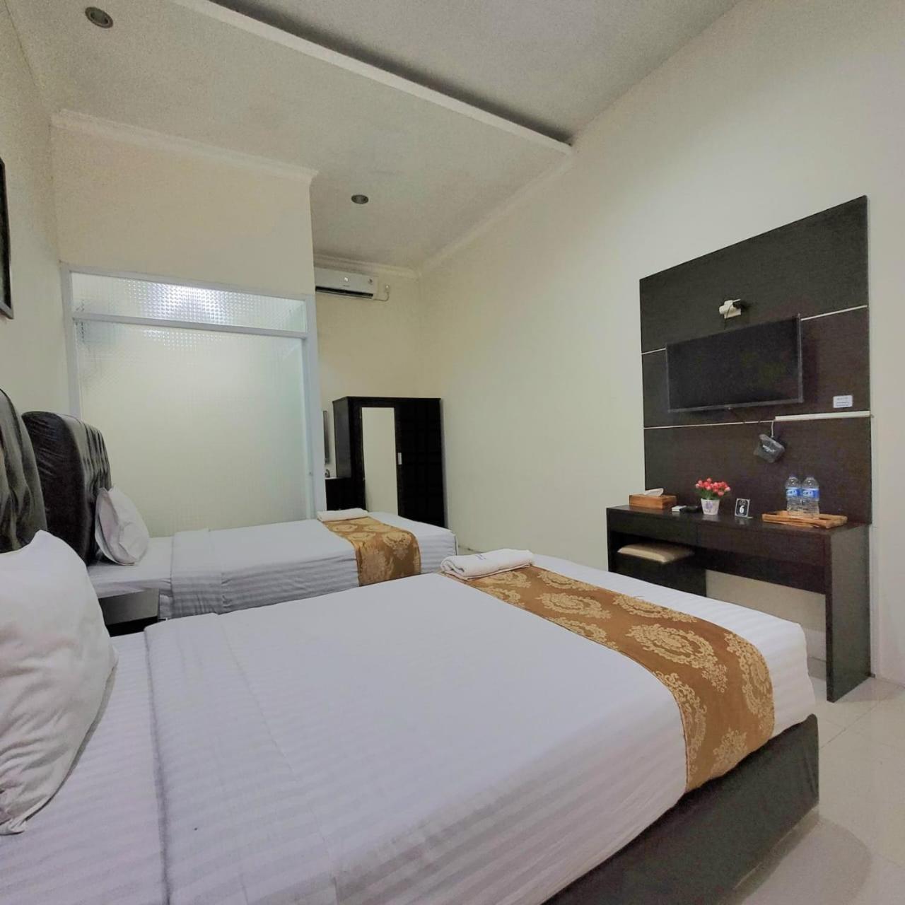 Mahakam Guest House Паданг Стая снимка